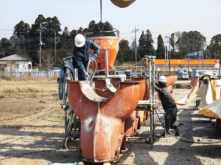 テトラポット組み立ての写真